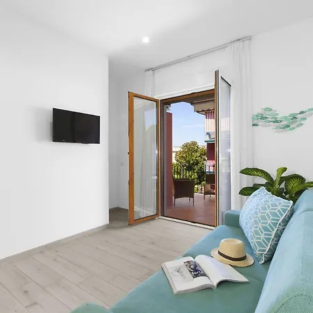 - Sara * סורנטו